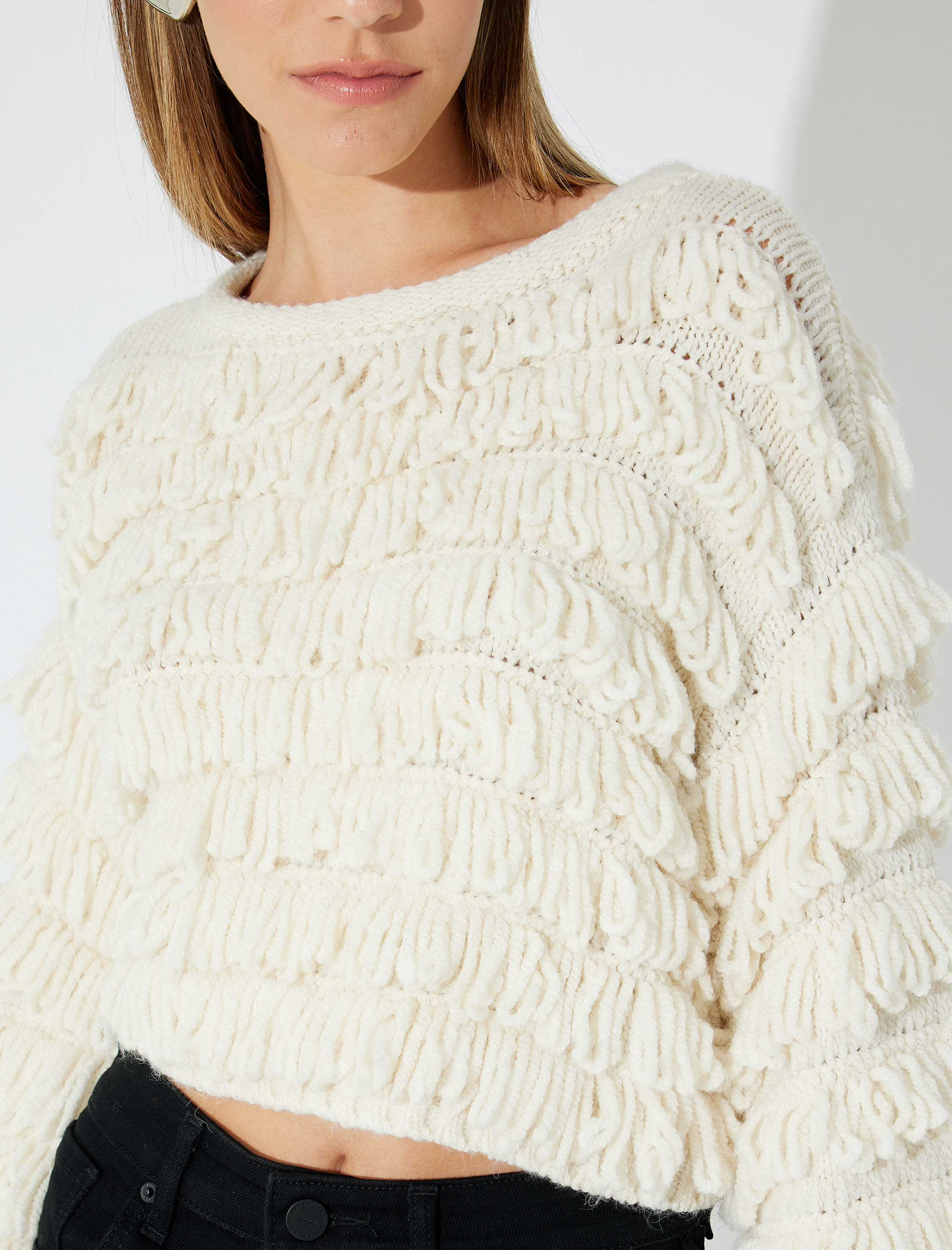   Püsküllü Peluş Kazak Oversize Crop Uzun Kollu Yuvarlak Yaka