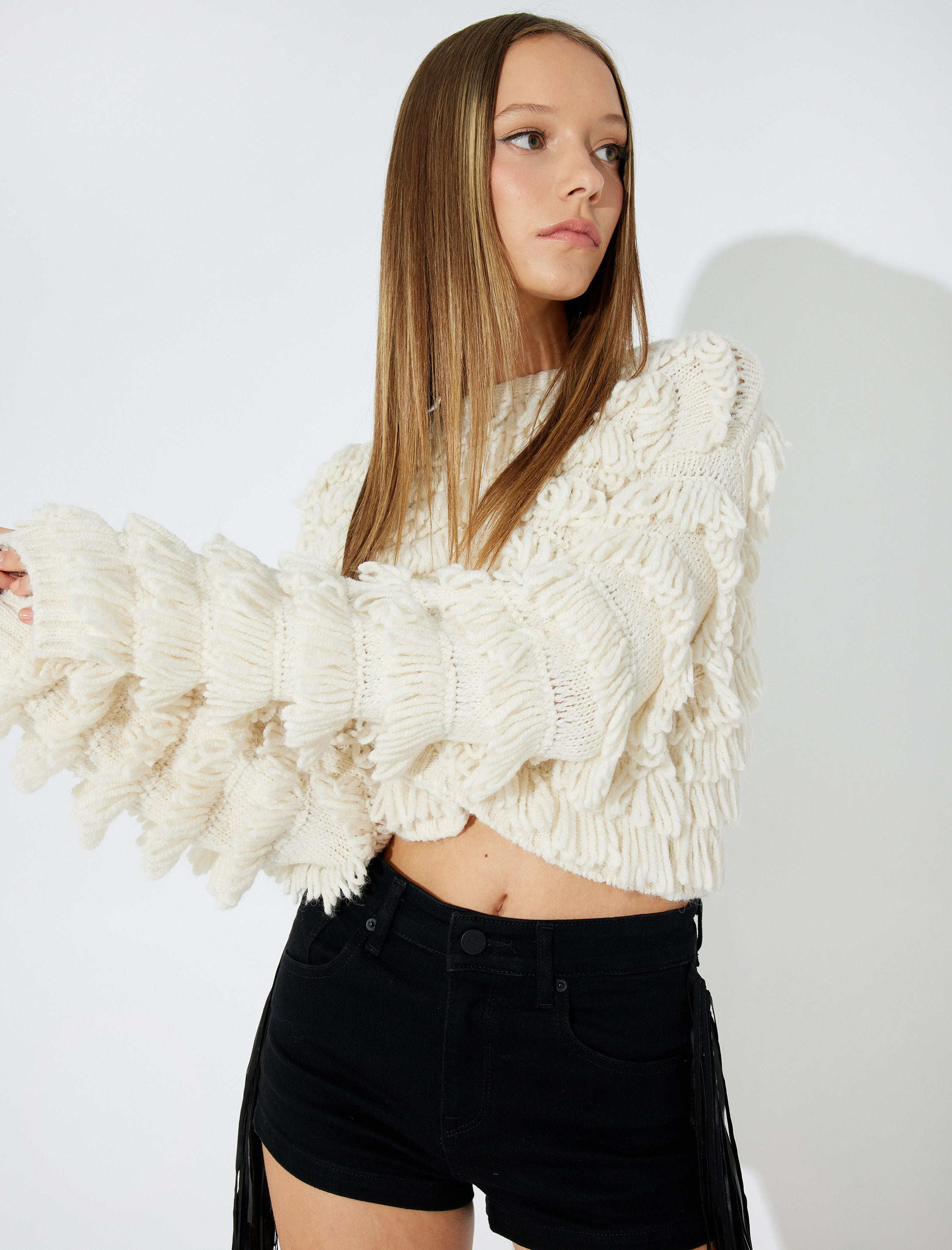   Püsküllü Peluş Kazak Oversize Crop Uzun Kollu Yuvarlak Yaka