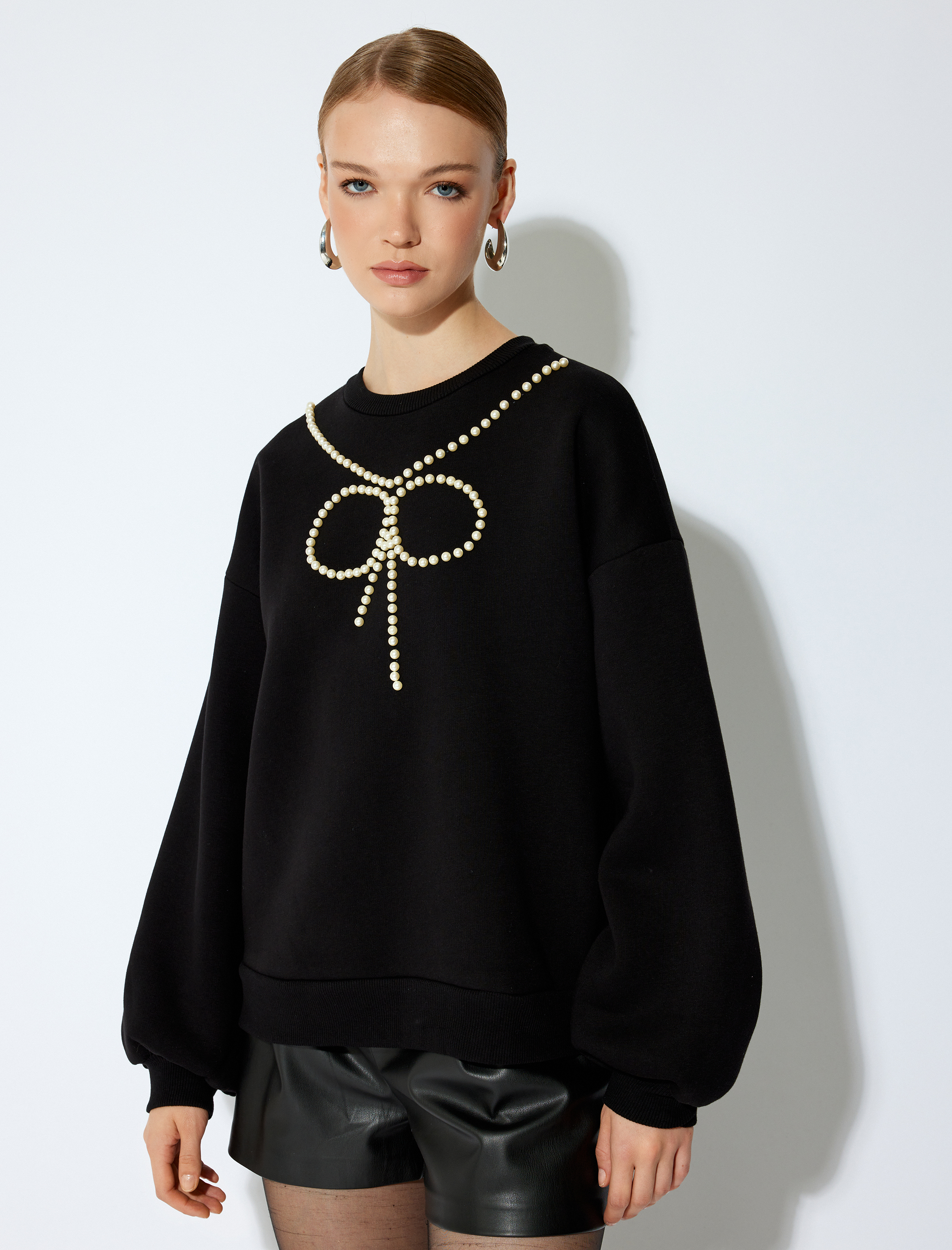  İnci Fiyonk İşlemeli Sweatshirt Bisiklet Yaka Uzun Kollu Üç İplik Şardonlu