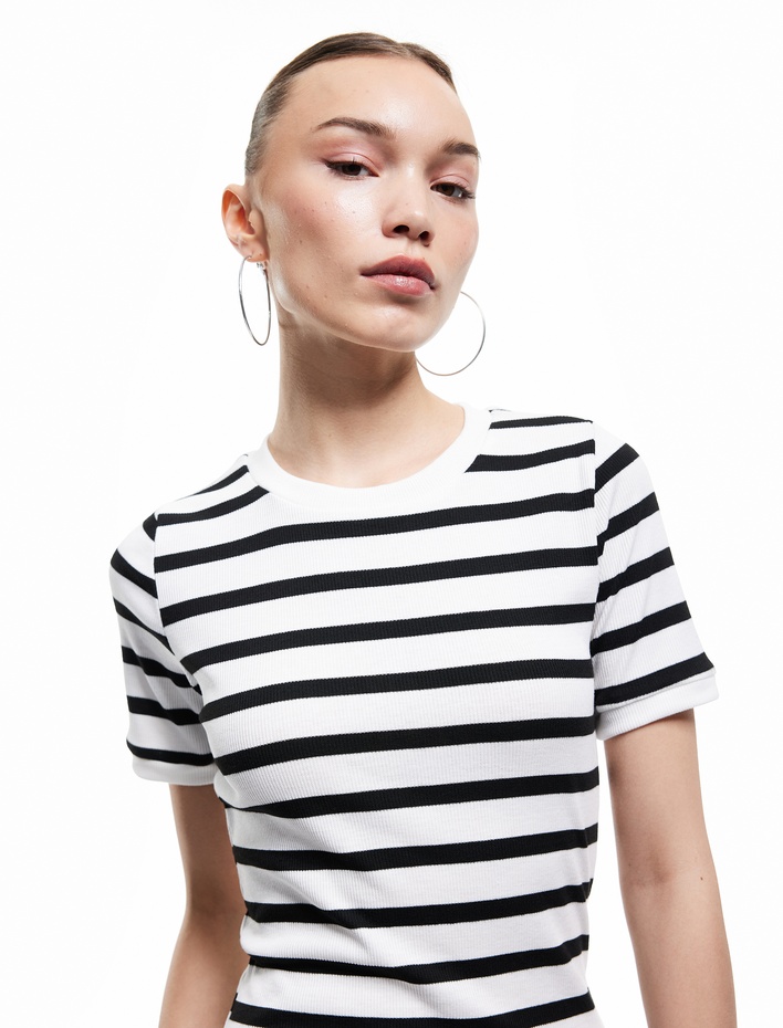  Mini Bisiklet Yaka Kısa Kollu Fitilli Slim Fit Elbise
