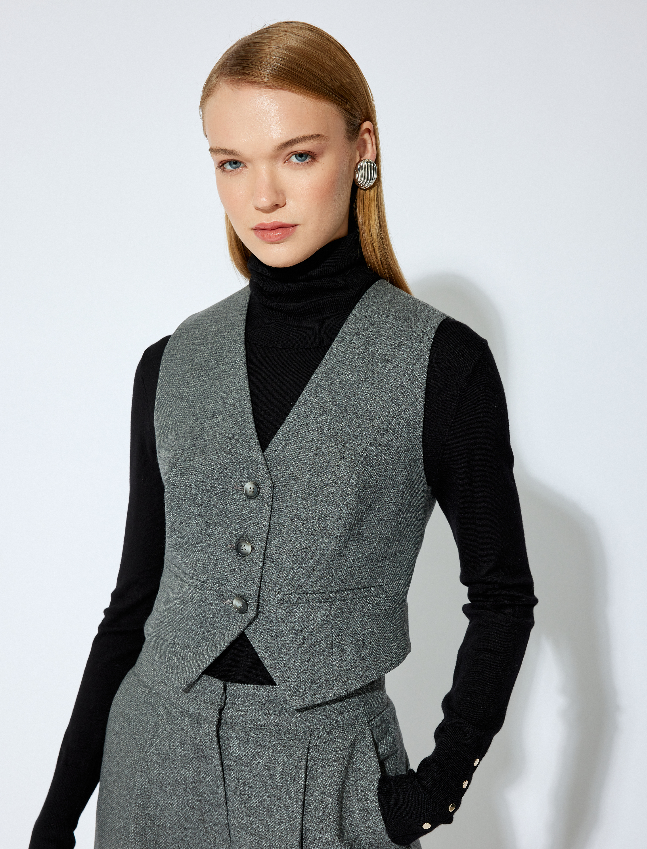   Koton X Selected by Şahika Ercümen - Düğmeli V Yaka Kruvaze Blazer Yelek
