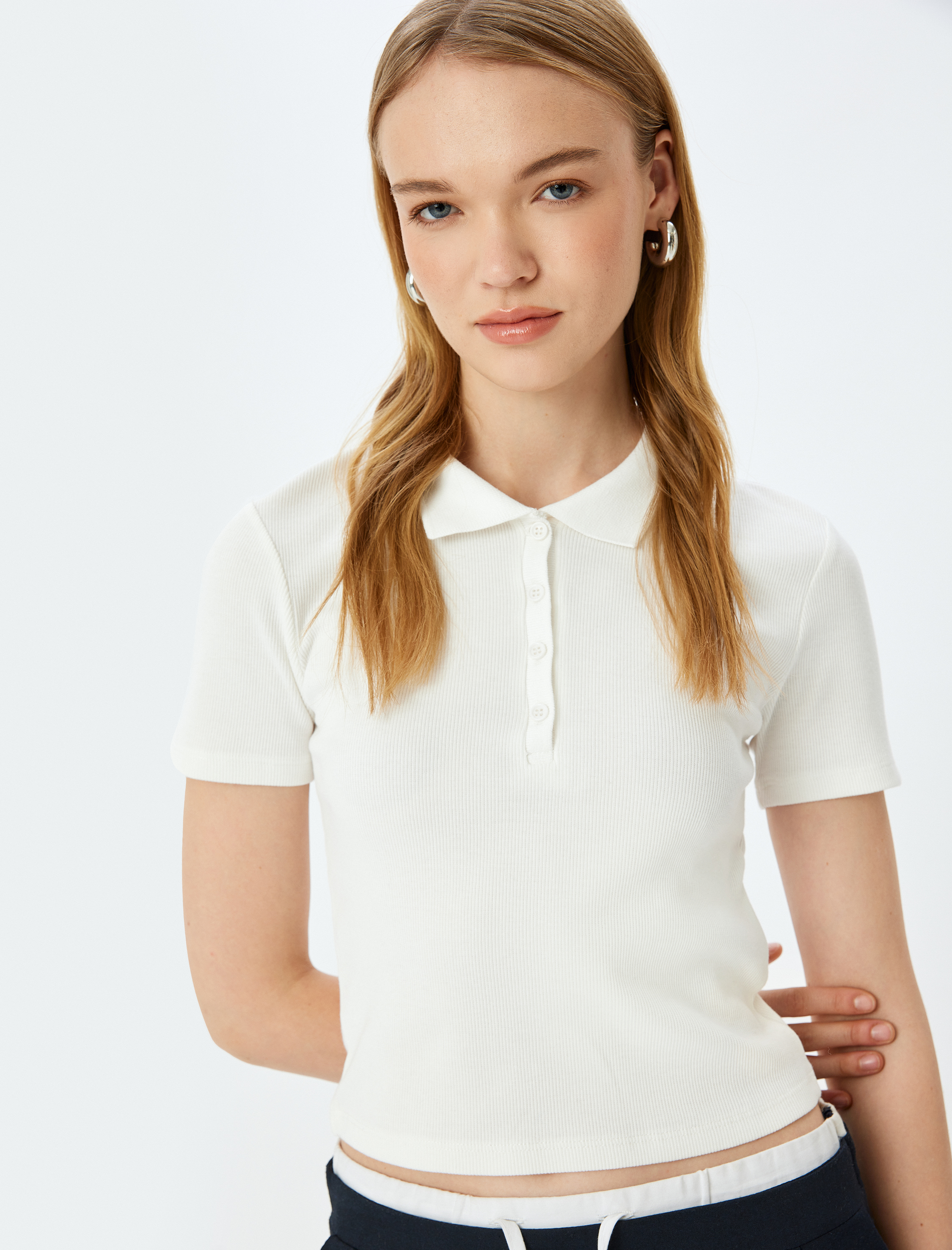   Polo Yaka Düğmeli Kısa Kollu Slim Fit Fitilli Tişört