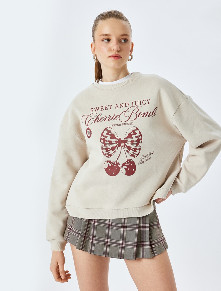  Şardonlu Kiraz Baskılı Uzun Kollu Bisiklet Yaka Oversize Sweatshirt