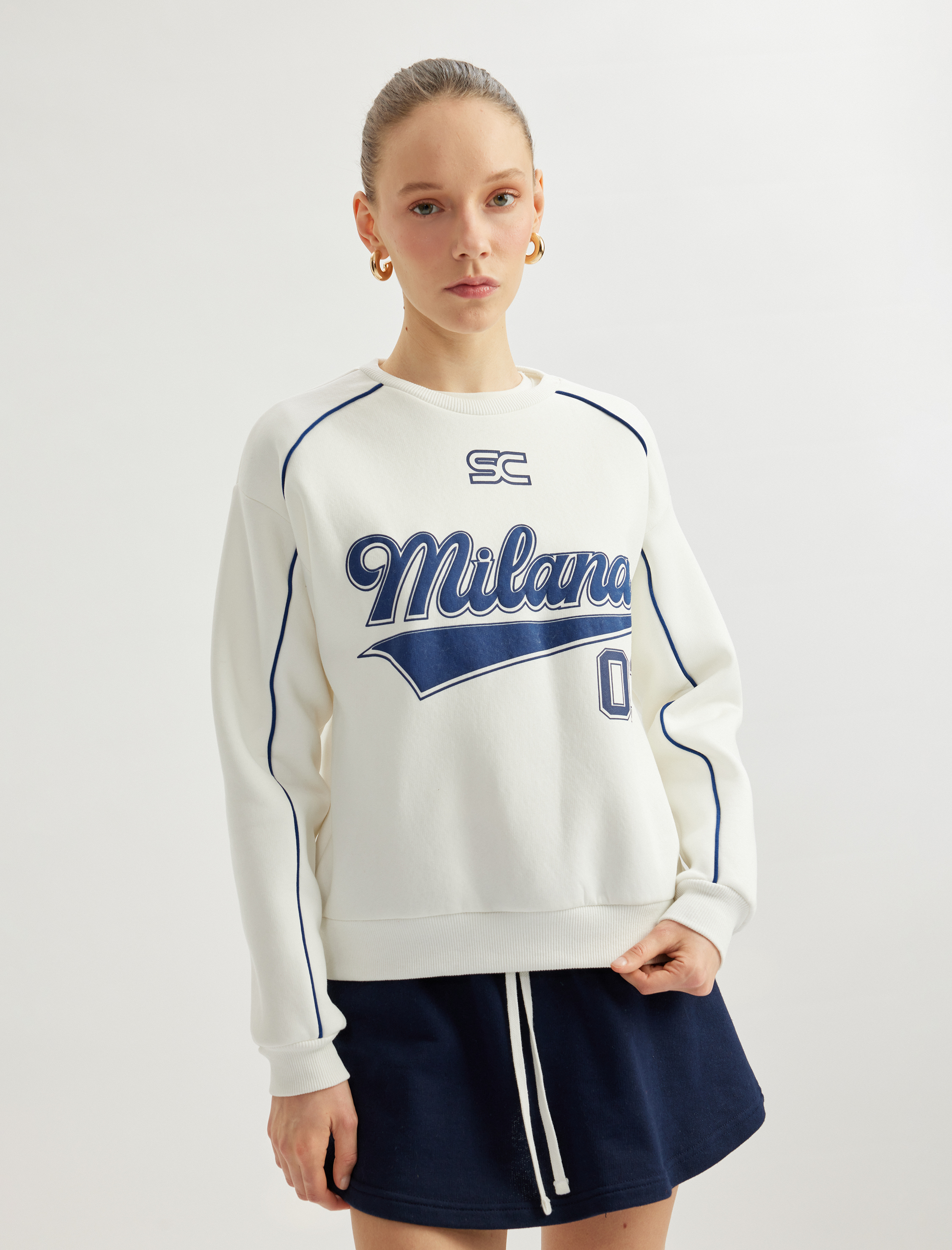   Şardonlu Kolej Baskılı Bisiklet Yaka Uzun Kollu Oversize Sweatshirt