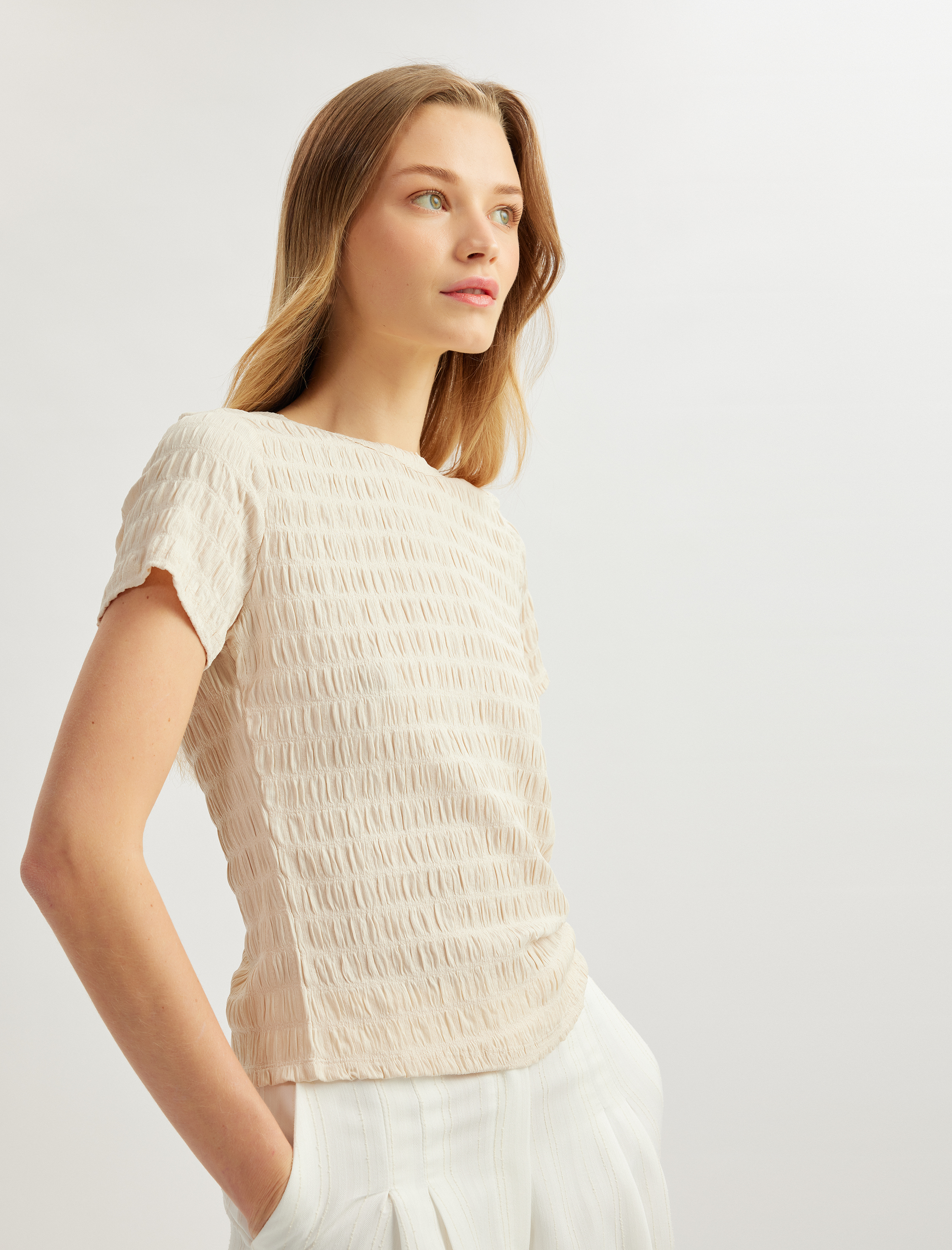   Slim Fit Kısa Kollu Bisiklet Yaka Dokulu Tişört