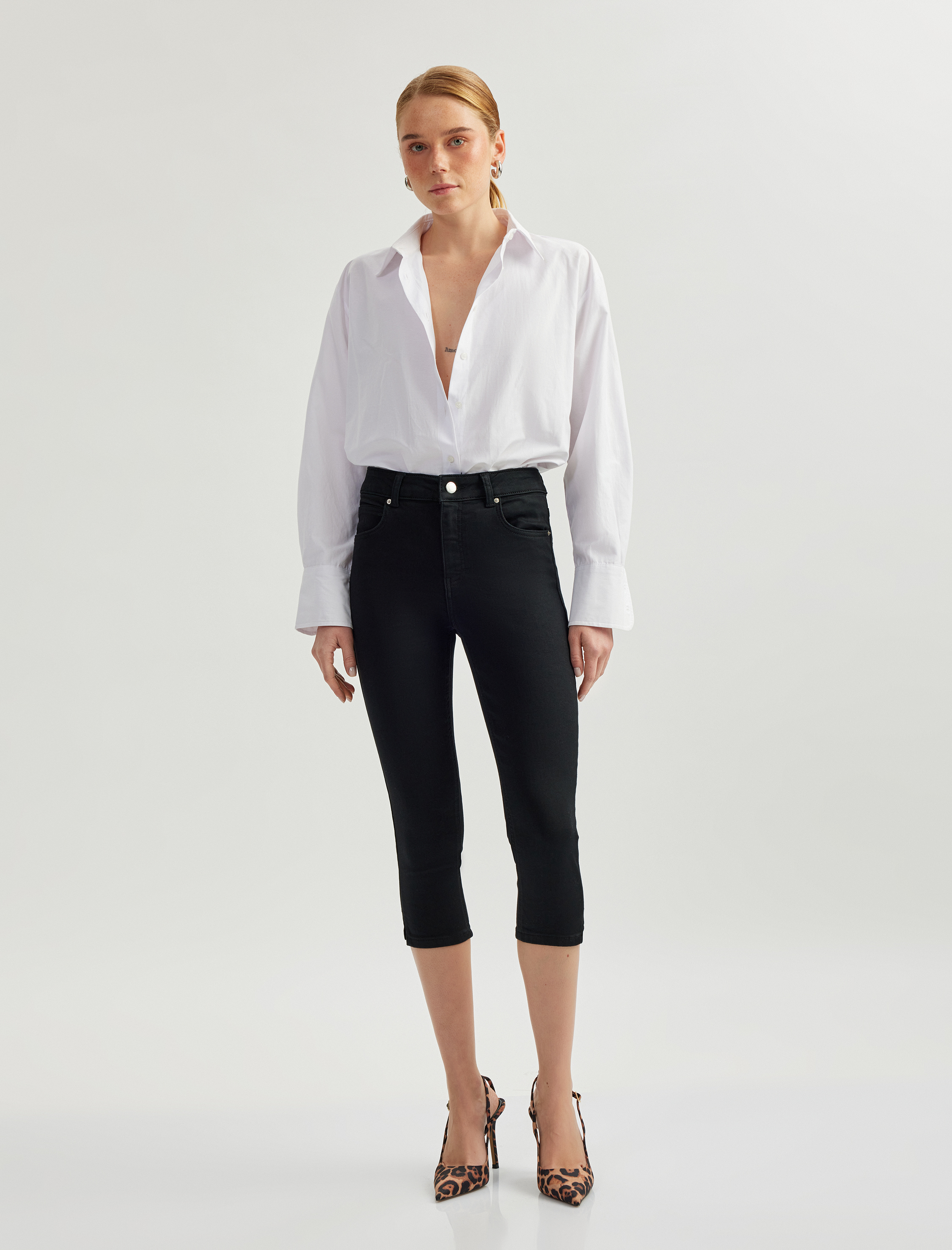   Yüksek Bel Pamuklu Kapri Denim Şort - Tight Fit