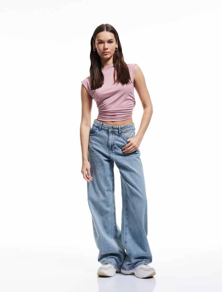  Drapeli Dik Yaka Kolsuz Crop Slim Fit Üst