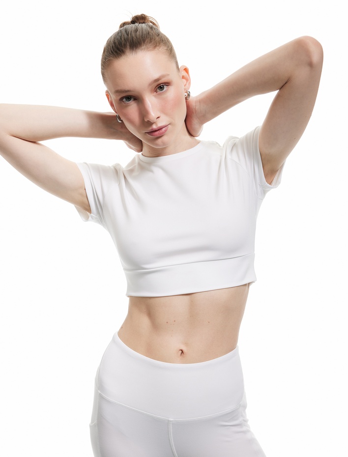  Slim Fit Bisiklet Yaka Kısa Kollu Crop Spor Tişört