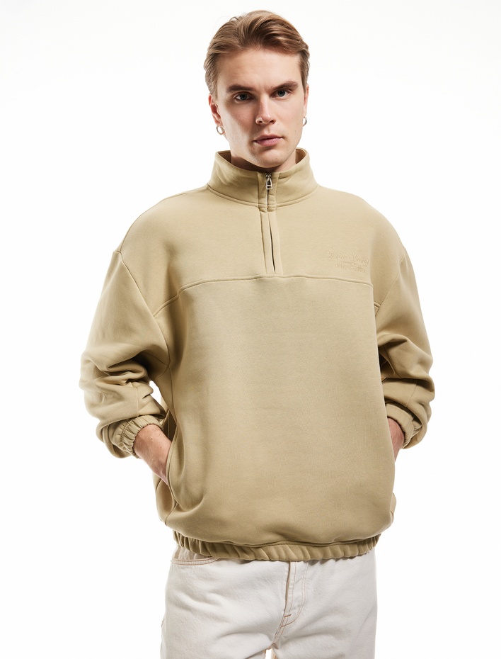  İşlemeli Cep Detaylı Şardonlu Dik Yaka Yarım Fermuarlı Oversize Sweatshirt