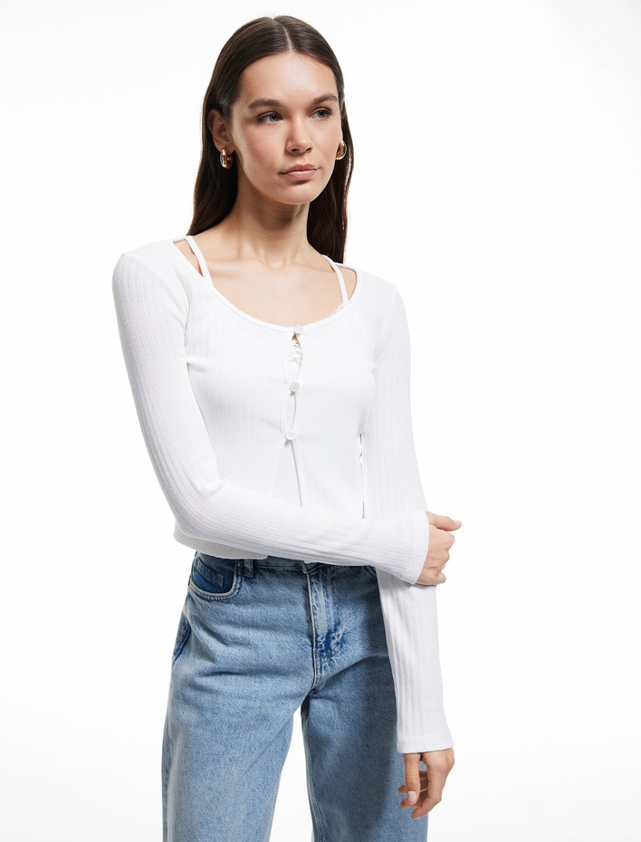  Düğme Detaylı Uzun Kollu Slim Fit Tişört