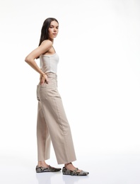 Pamuklu Geniş Kalıp Cepli Düğmeli Crop Geniş Paça Denim Pantolon - Culotte Jean