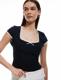 Dantel Detaylı Çizgili Kısa Kollu Slim Fit Bluz