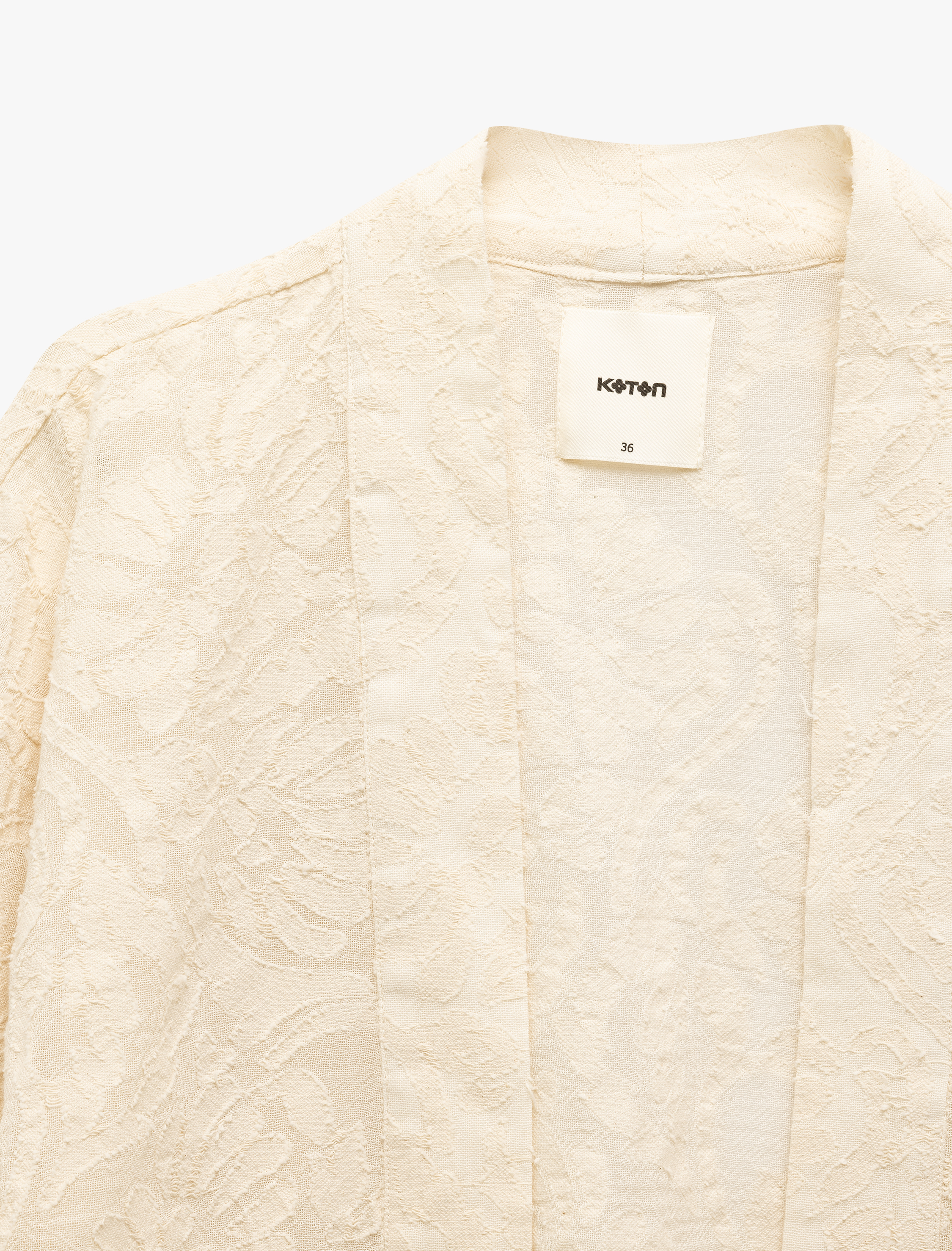  Pamuklu Uzun Geniş Kollu Floral Dokulu Nakışlı Kısa Kimono Ceket