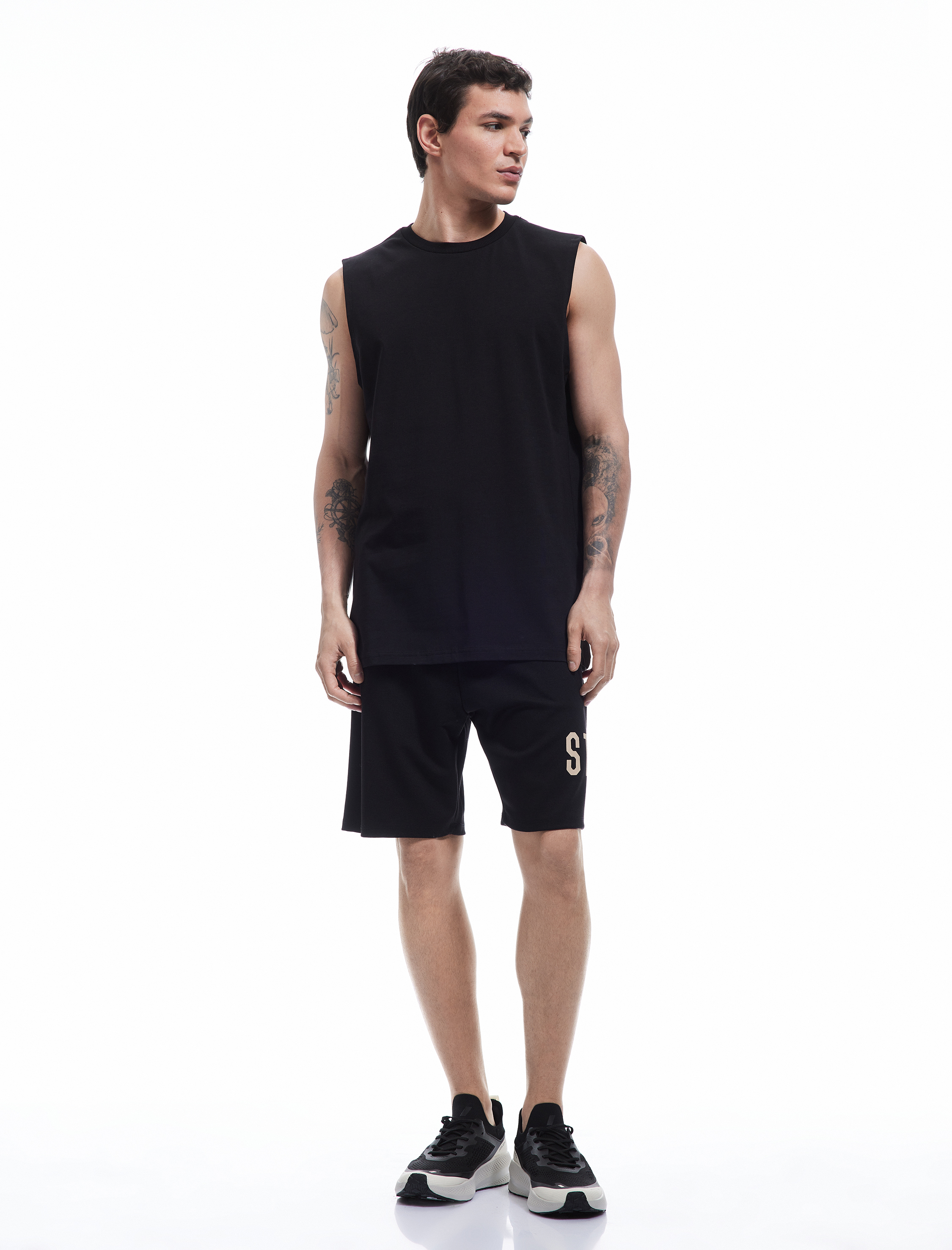  Viskon Karışımlı Beli Bağcıklı Baskılı Bermuda Oversize Spor Şort