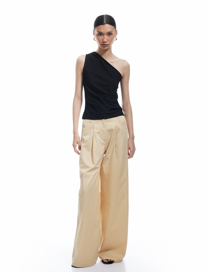  Asimetrik Drape Detaylı Tek Omuz Bluz
