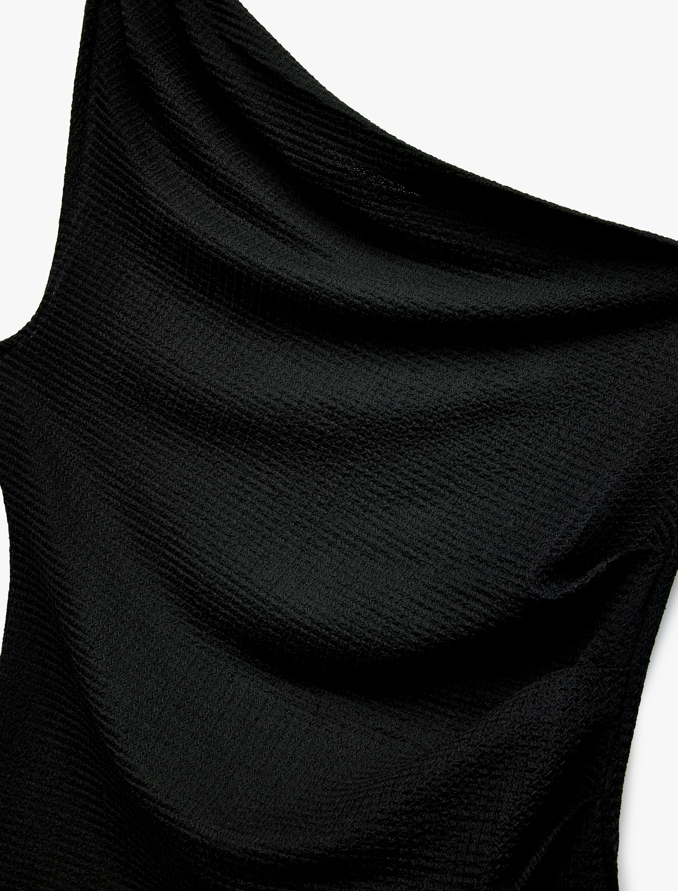  Asimetrik Drape Detaylı Tek Omuz Bluz