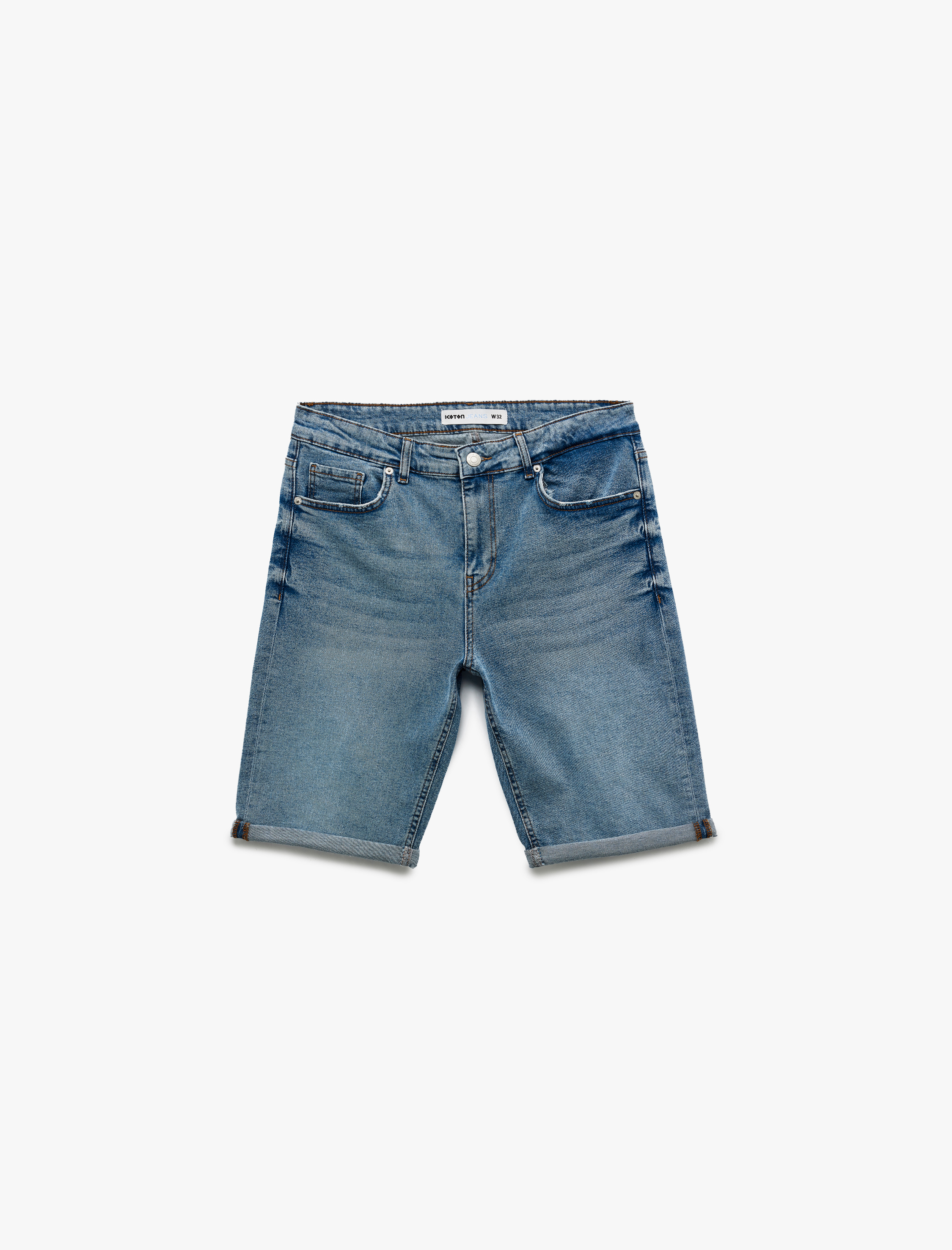   Katlamalı Paça Cep Detaylı Pamuklu Slim Fit Jean Şort