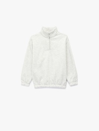 Uzun Kollu Fermuar Detaylı Dik Yaka Şardonlu Oversize Sweatshirt