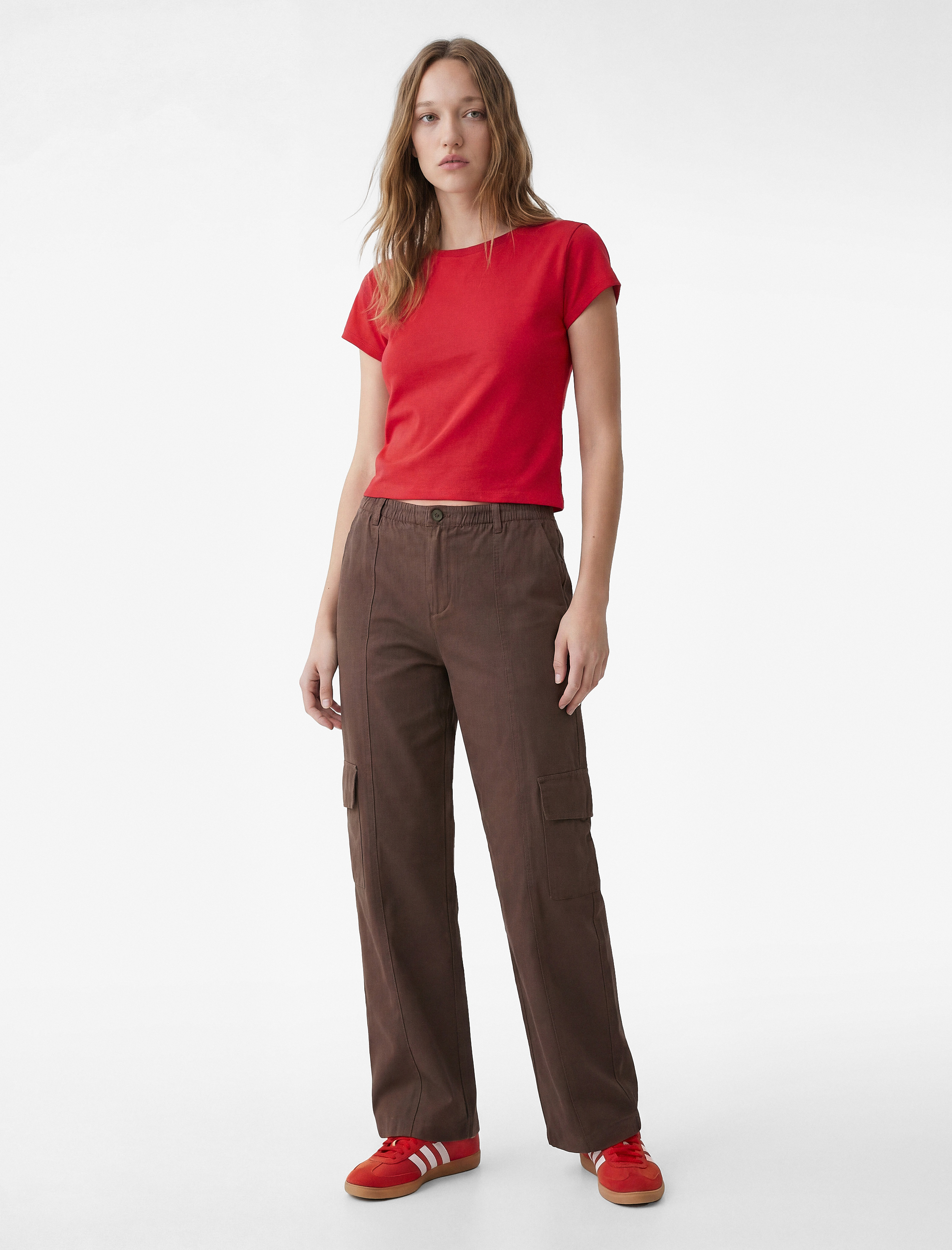   Pamuklu Kısa Kollu Slim Fit Omzu Açık Tişört