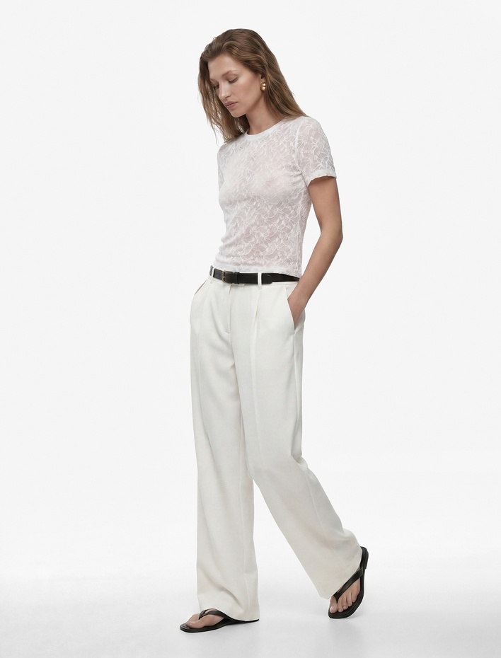  Yarı Transparan Slim Fit Kısa Kollu Dantel Crop Tişört