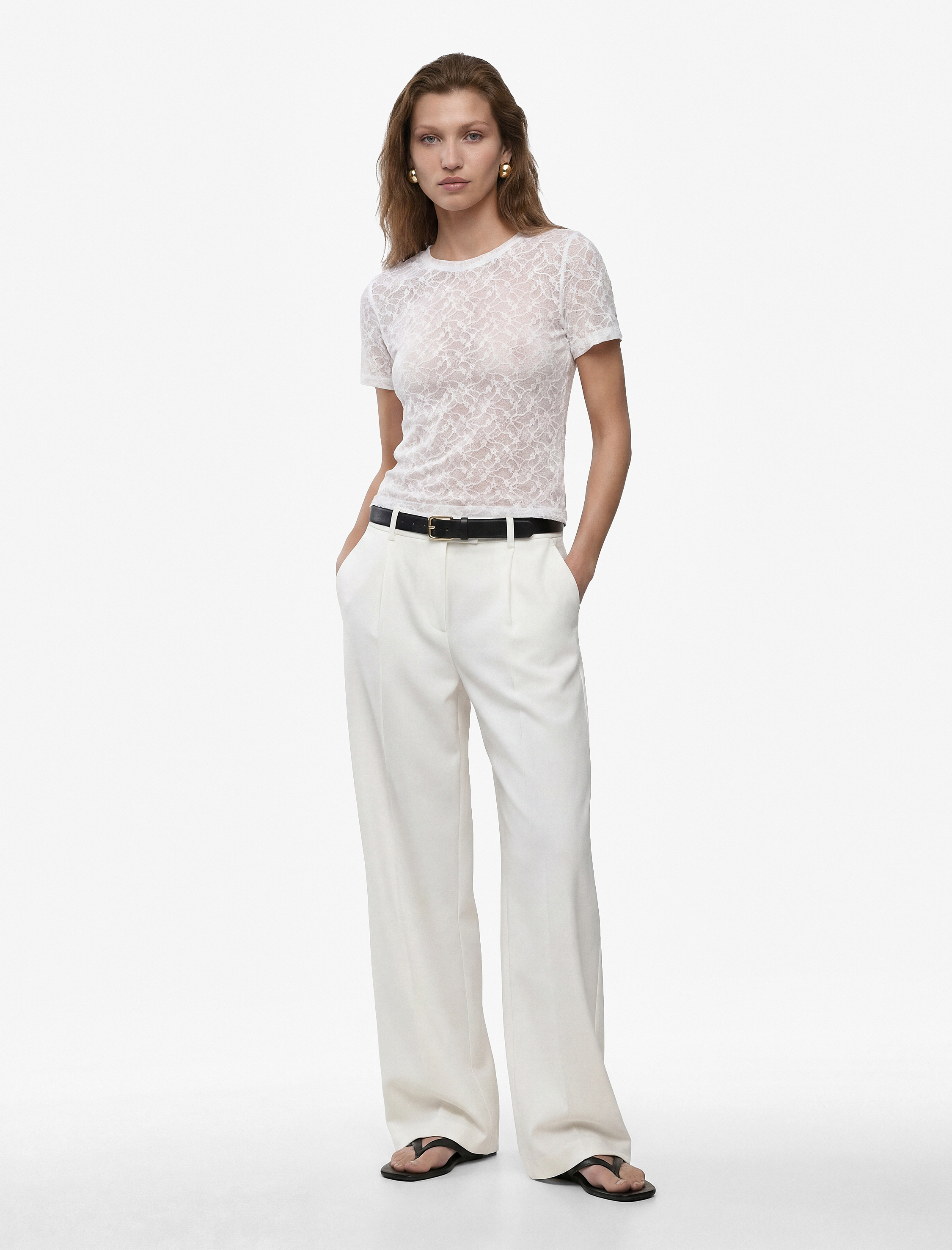   Yarı Transparan Slim Fit Kısa Kollu Dantel Crop Tişört