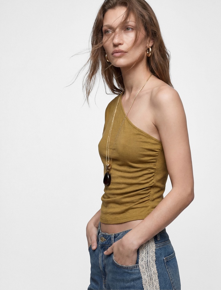  Regular Fit Drape Detaylı Asimetrik Yaka Tek Omuz Bluz