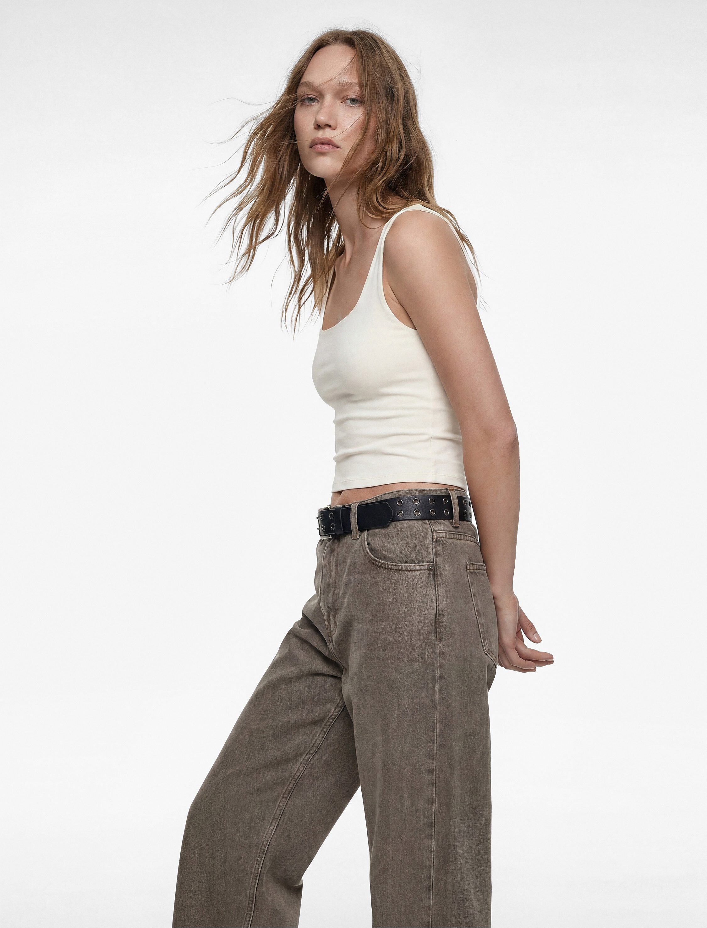   Pamuklu Slim Fit U Yaka Kolsuz Bluz