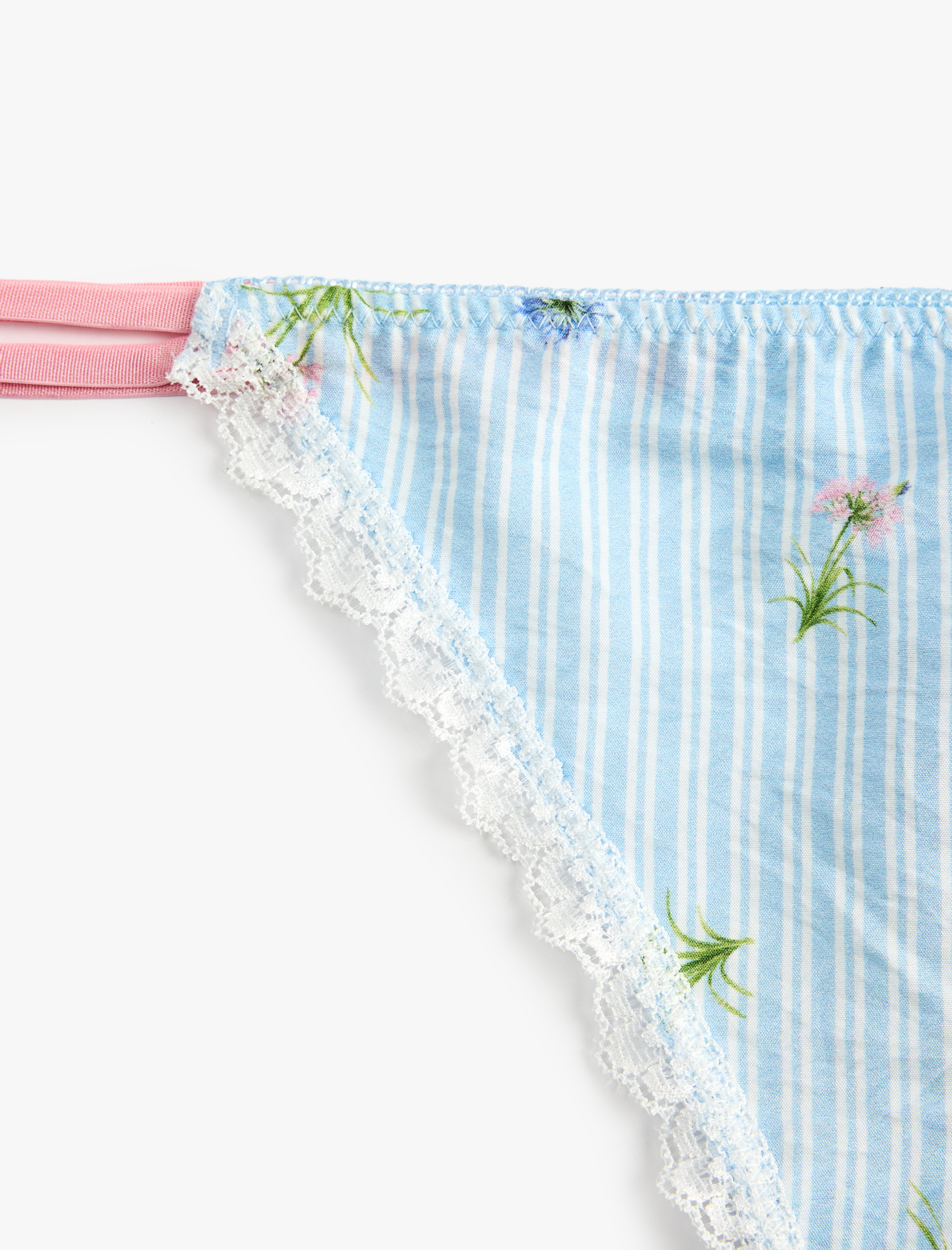   Dantelli Lastik Detaylı Çiçek Desenli Viskon Çizgili String Külot