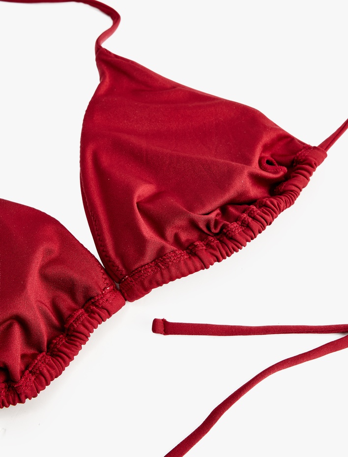  Boyundan Bağlamalı Zımbalı Üçgen Bikini Üstü