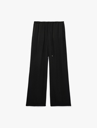 Aerobin Kumaş Straight Fit Cepli Düz Geniş Paça Saten Pantolon