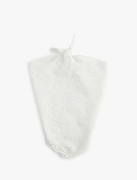 Pamuklu Dantelli Üçgen Bandana