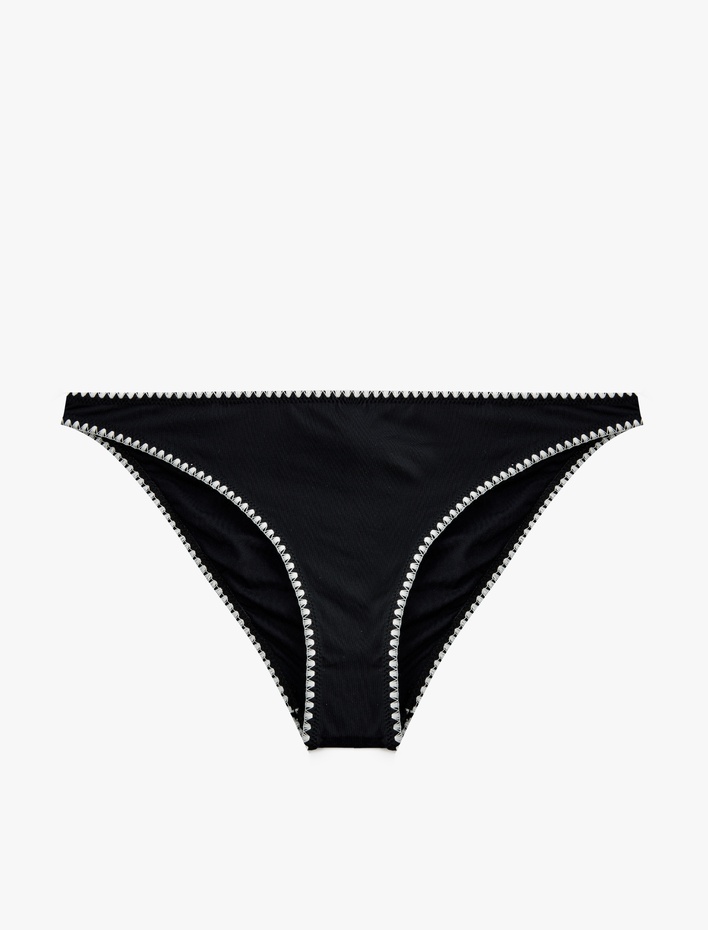  Kroşe Detaylı Bikini Altı