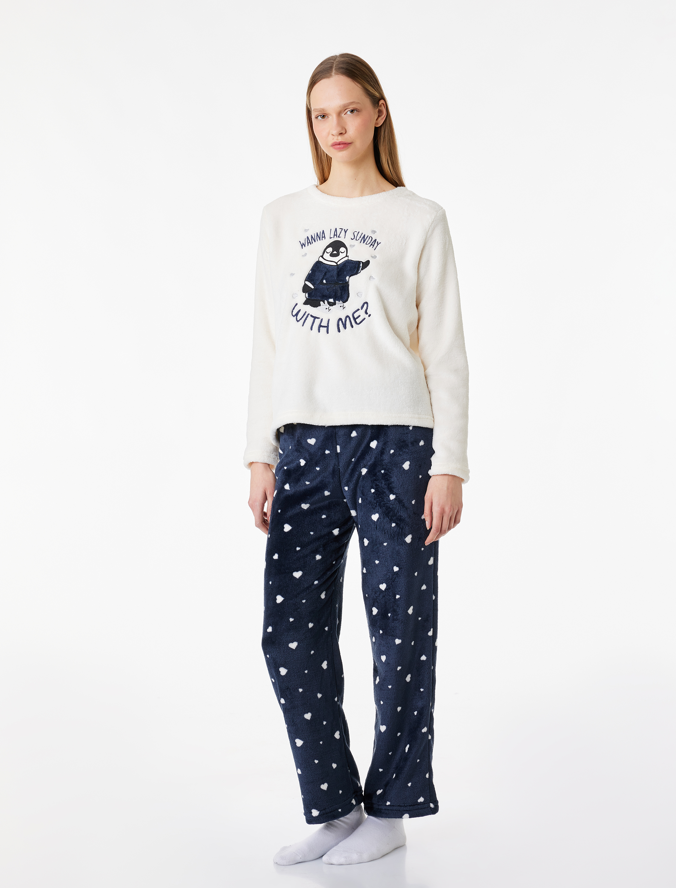   Rahat Kesim Penguen Baskılı Polar Pijama Takımı