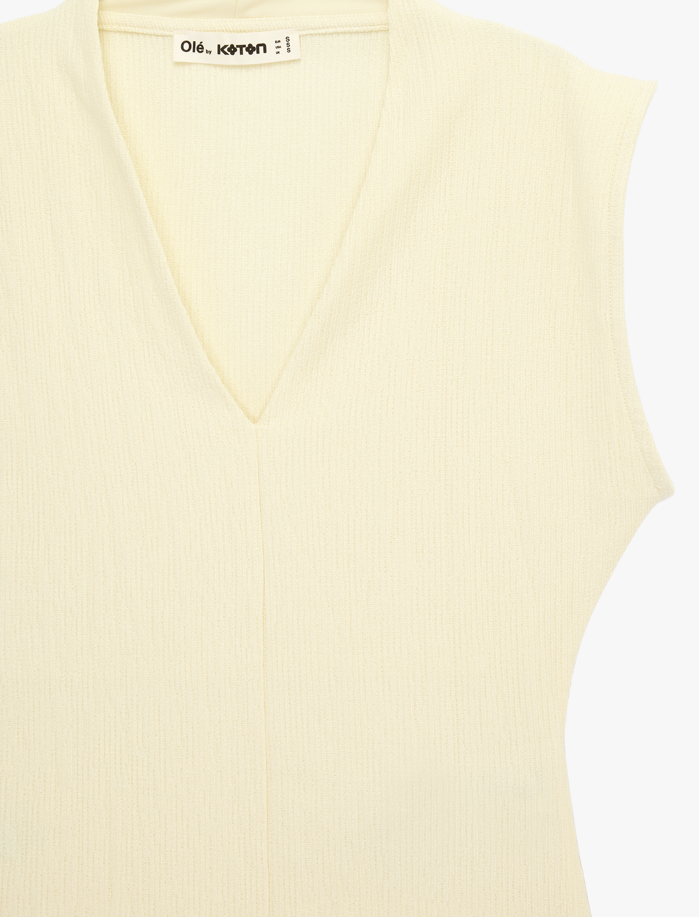   Dokulu Kolsuz Slim Fit V Yaka Bluz