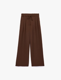 Straight Fit Pileli Kemerli Geniş Paça Pantolon