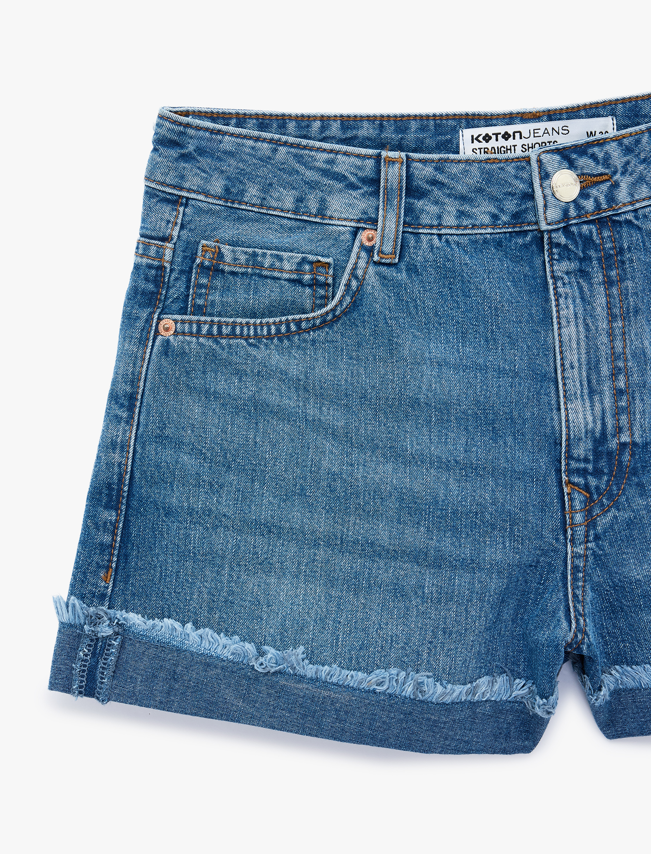   Pamuklu Düğmeli Normal Bel Katlı Paça Mini Denim Şort