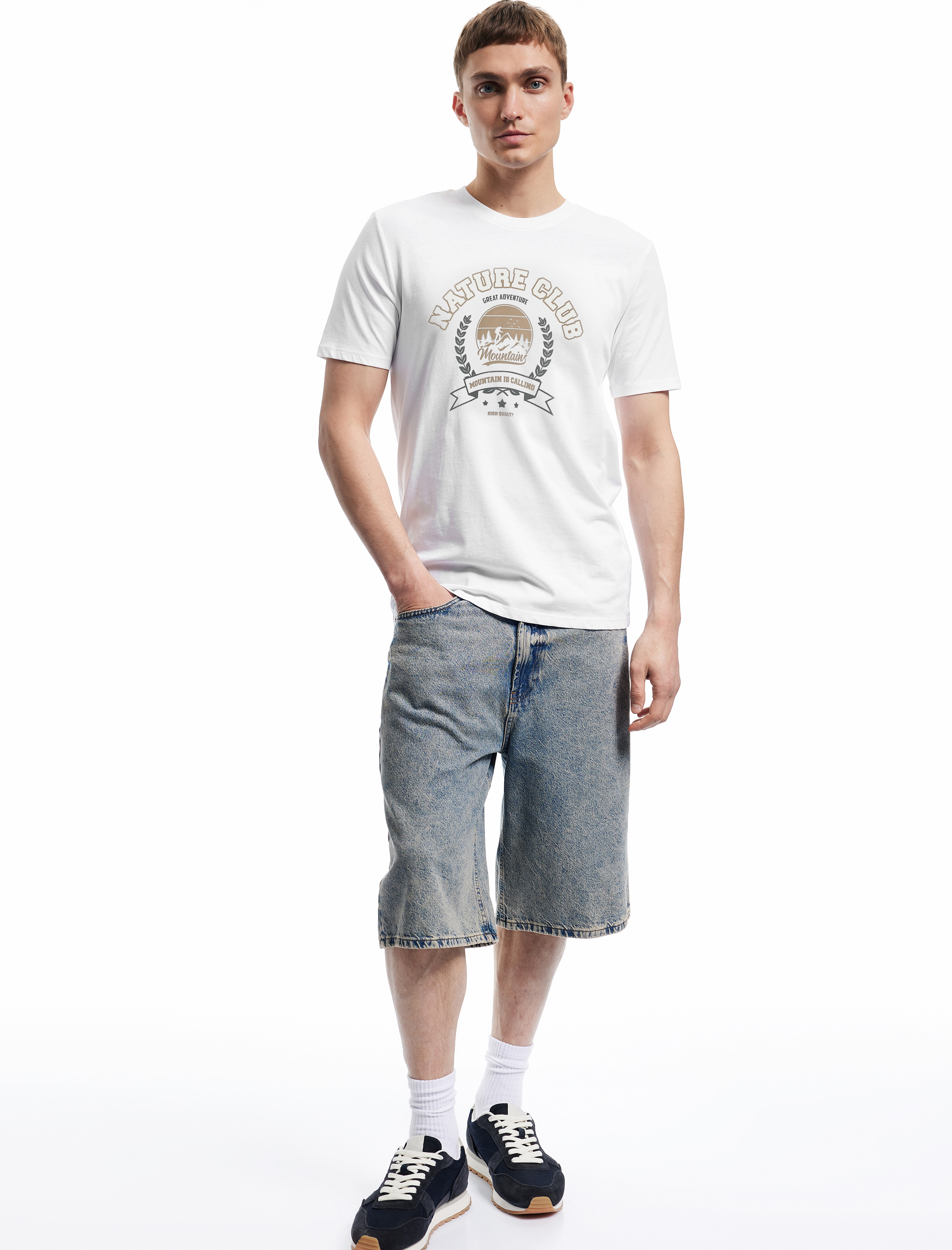   Bisiklet Yaka Kısa Kollu Pamuklu Baskılı Slim Fit Tişört