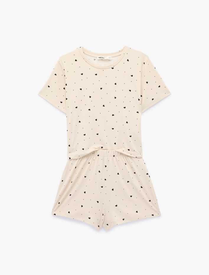  Rahat Kalıp Kalp Desenli Kısa Kollu Şortlu Pijama Takımı