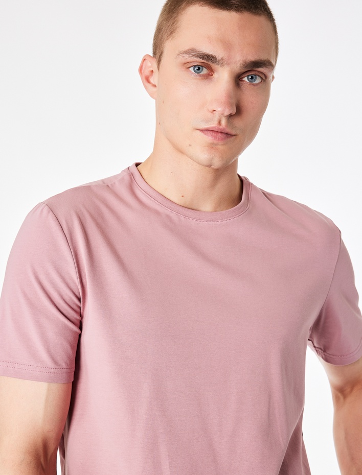  Pamuklu Regular Fit Bisiklet Yaka Kısa Kollu Basic Tişört