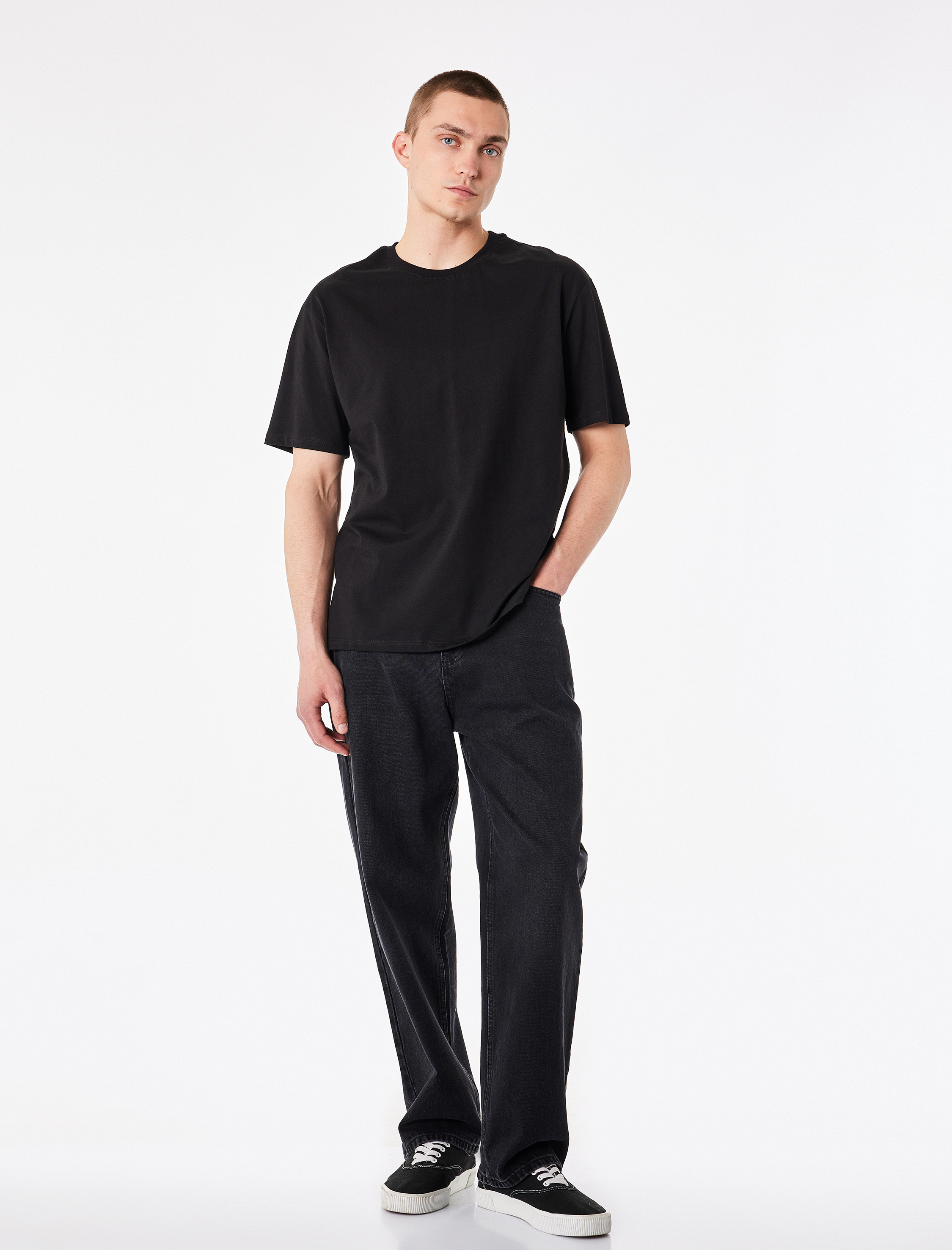  Pamuklu Bisiklet Yaka Kısa Kollu Basic Oversize Tişört