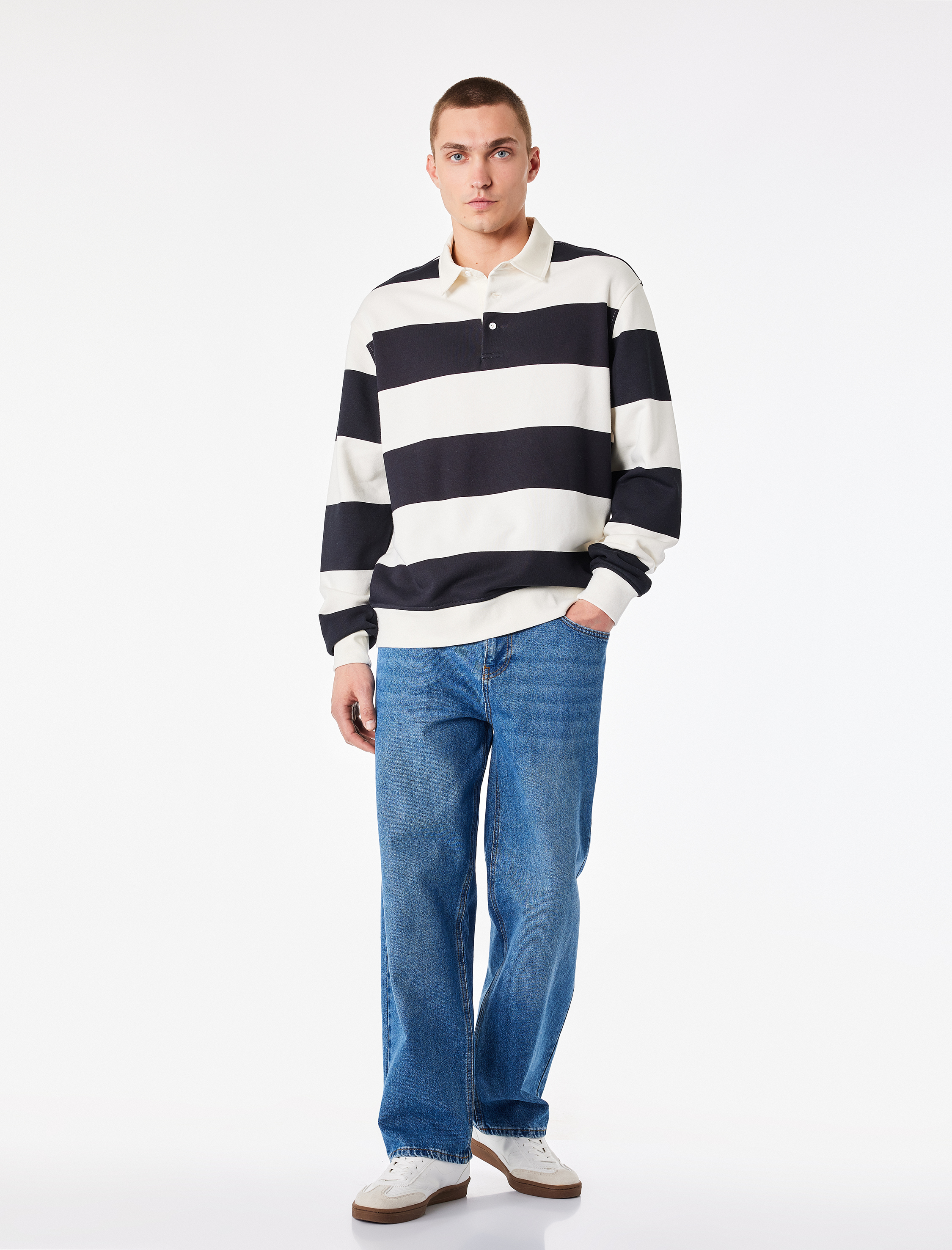   Uzun Kollu Rahat Kalıp Çizgili Düğmeli Polo Yaka Sweatshirt