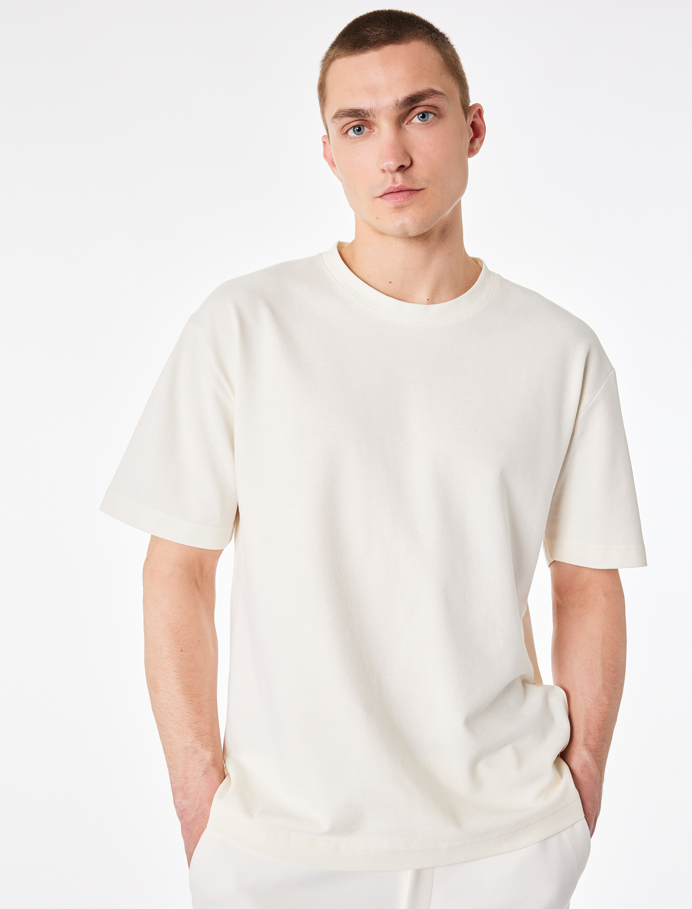   Pamuklu Kısa Kollu Bisiklet Yaka Basic Oversize Tişört