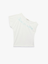 Viskon Karışımlı Slim Fit Kısa Kollu Omzu Açık Baskılı Tişört