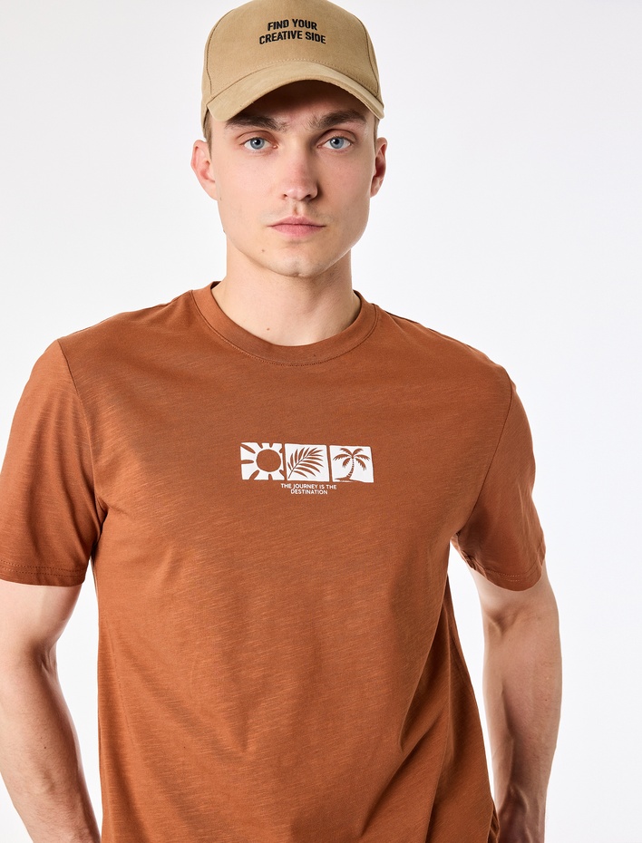  Regular Fit Bisiklet Yaka Kısa Kollu Baskılı Tişört