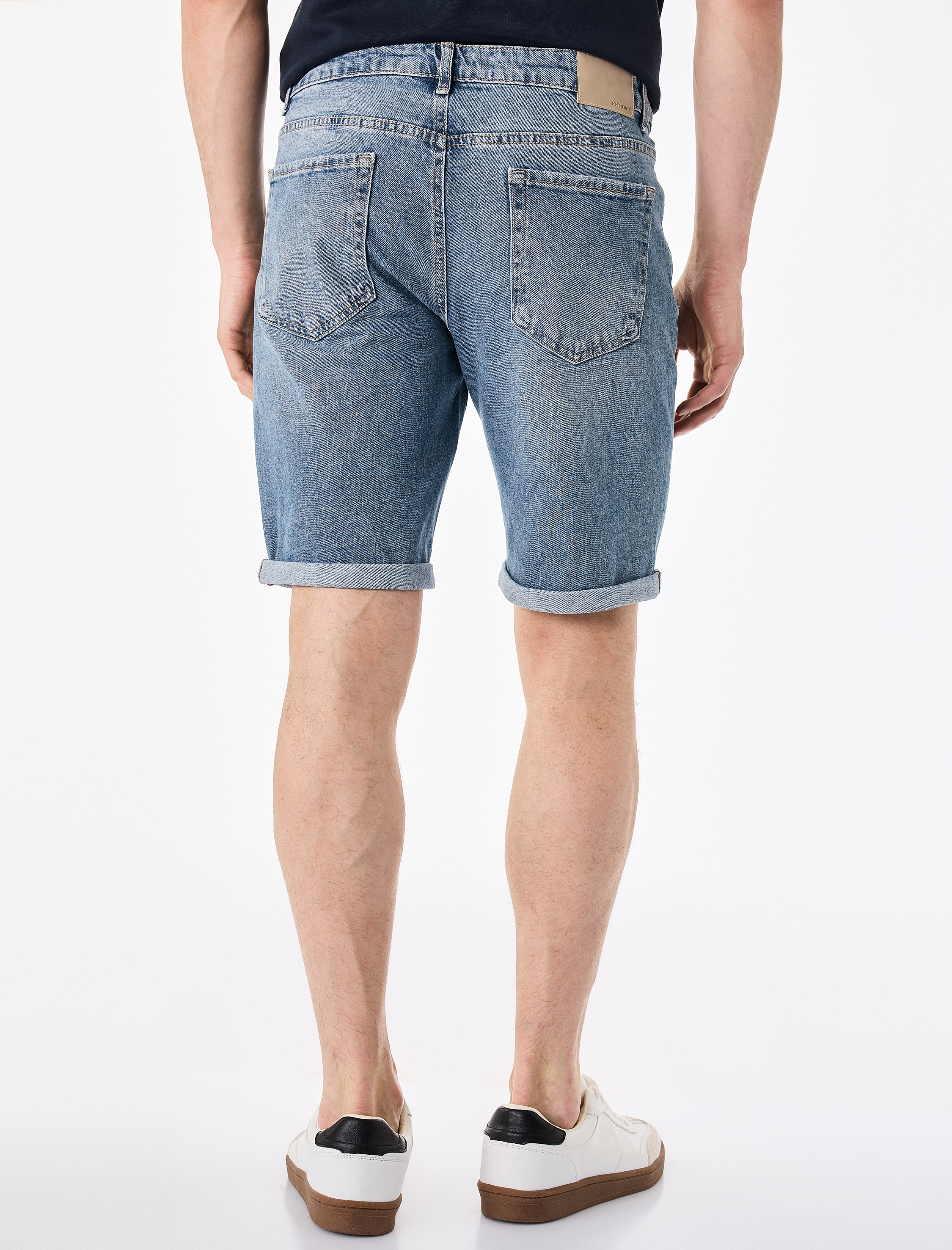   Pamuklu Normal Bel Cepli Slim Fit Jean Şort