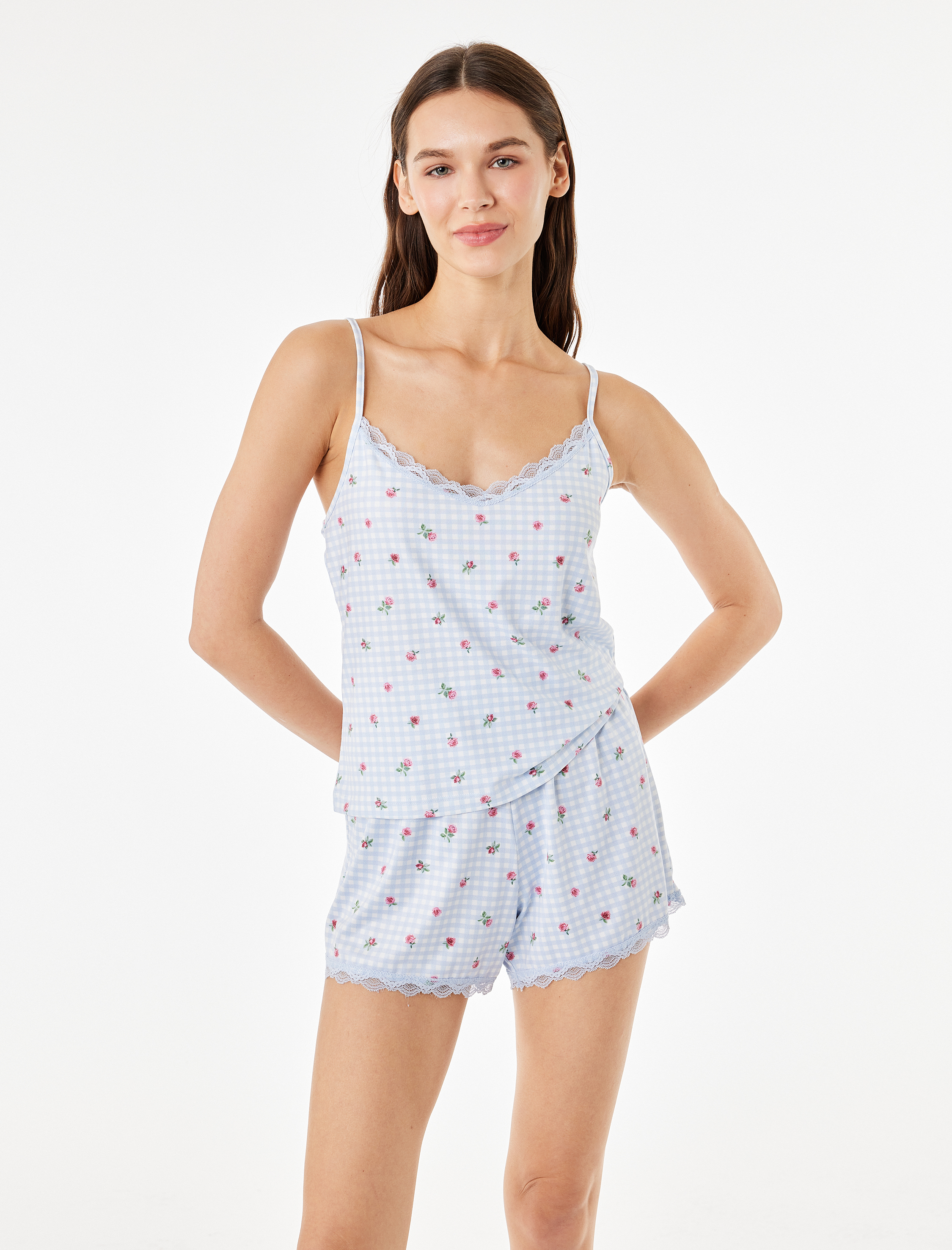   Dantel Detaylı Çiçek Desenli Şortlu Pijama Takımı