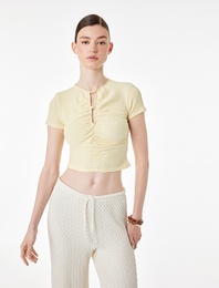 Bürümcük Kumaş Dokulu Slim Fit Kısa Kollu Pencere Detaylı Drapeli Bel Vurgulu Crop Bluz