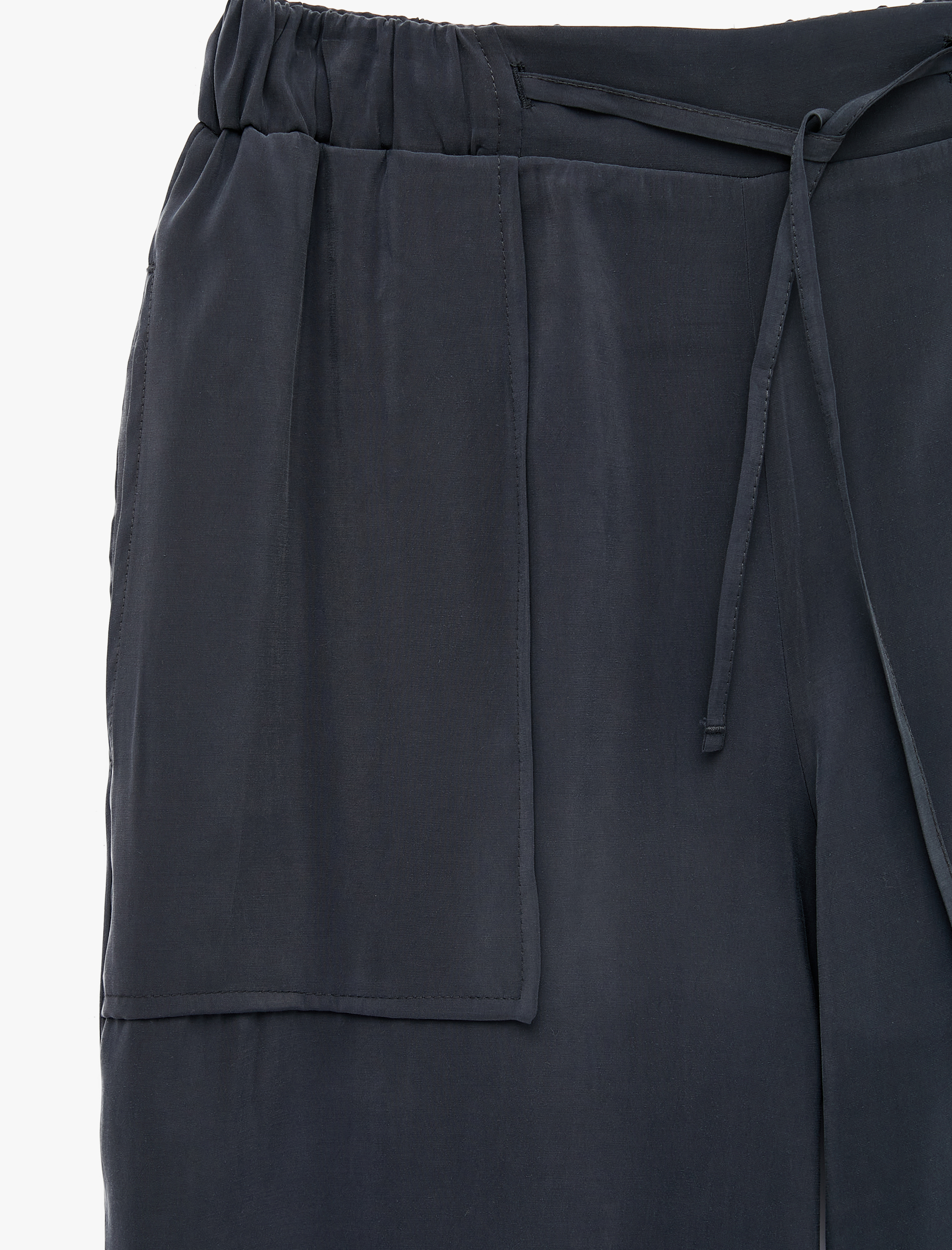   Viskon Cupro Kumaş Beli Lastikli Bağcıklı Cepli Geniş Paça Pantolon