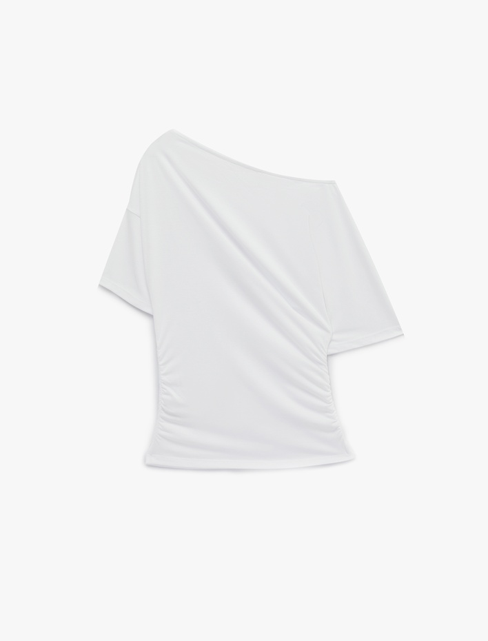 Slim Fit Drape Detaylı Omzu Açık Kayık Yaka Tişört