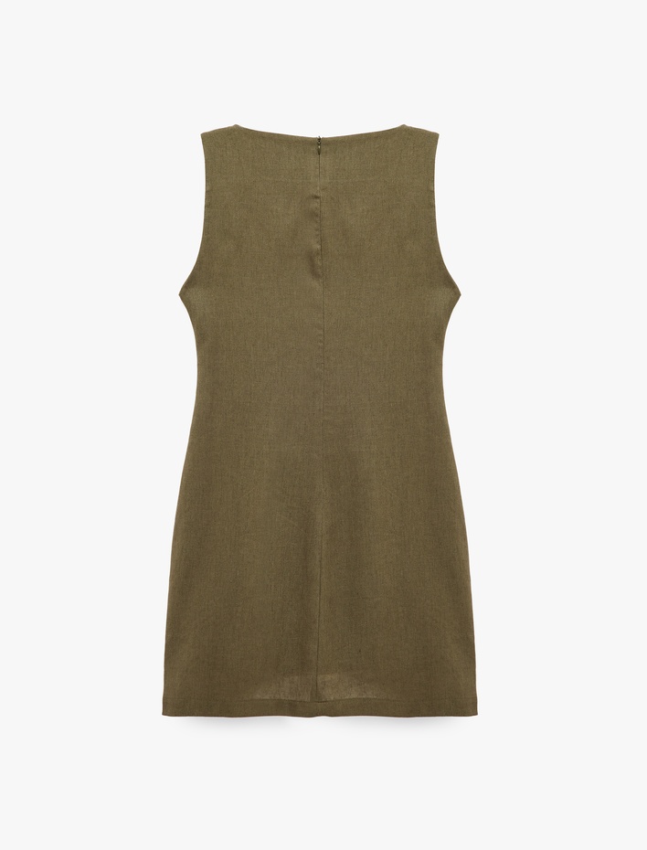  Keten Karışımlı Slim Fit Drapeli Yuvarlak Yaka Metal Aksesuarlı Kolsuz Mini Elbise